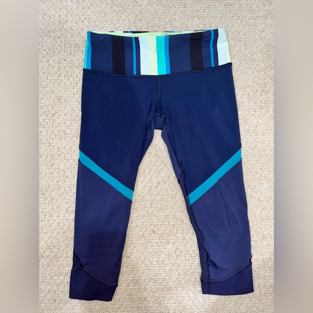 LULULEMON Dark navy w/ green yellow stripes leggings